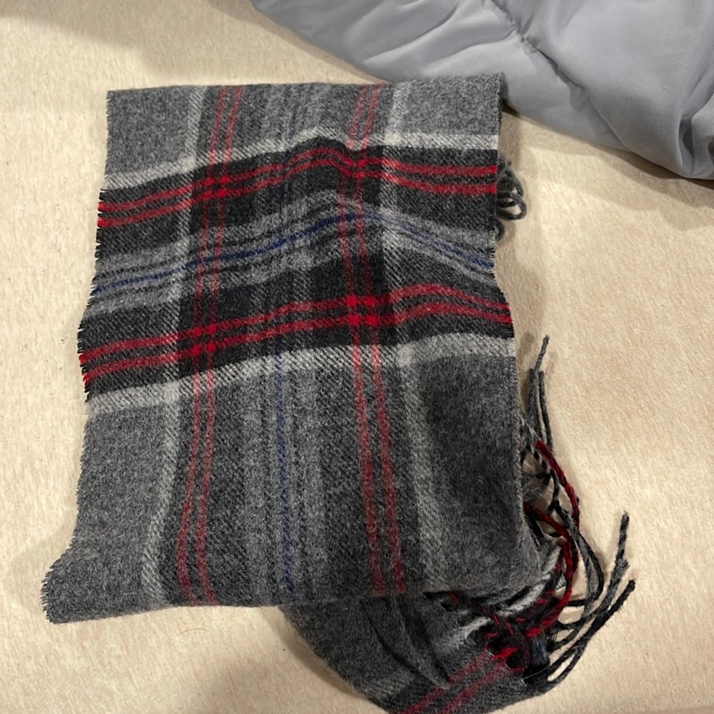 Wool scarf